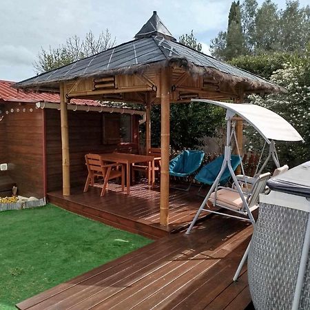 Le Chalet Des Dany Saint-Mamert-du-Gard Exteriér fotografie